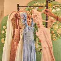 Clothing & Shoes